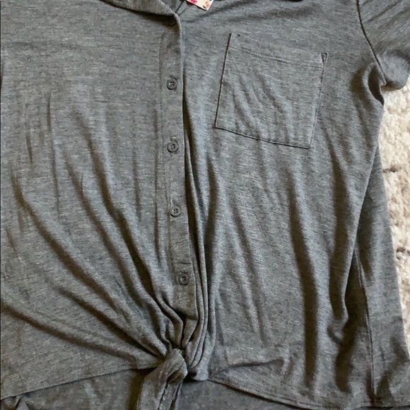 Cropped button down - Picture 3 of 3